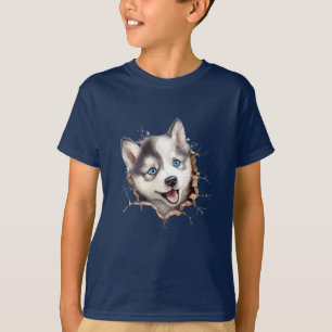 Voorbij de barrière: een Husky Puppy's Speels T-shirt
