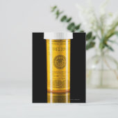 Voorgeschreven fles met 100 dollar biljet briefkaart (Staand voorkant)