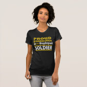 Voorgestelde grootmoeder van een geïmplementeerd S T-shirt (Voorkant volledig)