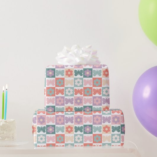 Voorjaar geruite bloem vlinder custom monogram cadeaupapier (Feestgeschenken)