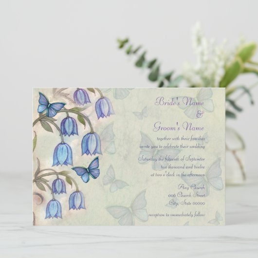 Voorjaar Wildflowers en Blue Butterflies Wedding Kaart (Staand voorkant)