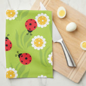 Voorjaarsjakelbal op vers groen theedoek (Quarter Fold)