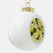 Voorjaarsprimroses Keramische Bal Ornament (Links)