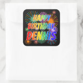 Voornaam "DENNIS", geun "HAPPY BIRTHDAY" Vierkante Sticker (Tas)