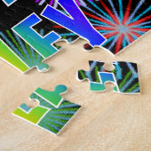 Voornaam "HALEY", lettertype "HAPPY BIRTHDAY" Legpuzzel (Zijkant)