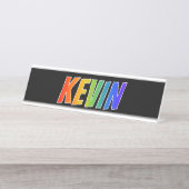 Voornaam "KEVIN": Fun Rainbow-kleuren Bureau Naambordje (Voorkant)