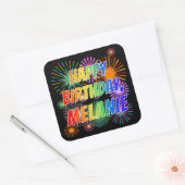 Voornaam "MELANIE", geun "HAPPY BIRTHDAY" Vierkante Sticker (Envelop)