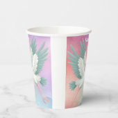 Voorraad met baby papieren bekers (Links)