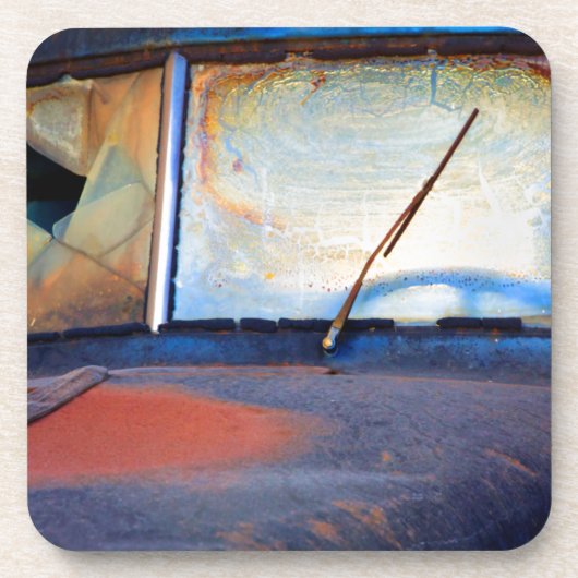 Voorschild van een oude roestvrijwagen onderzetter (Voorkant)