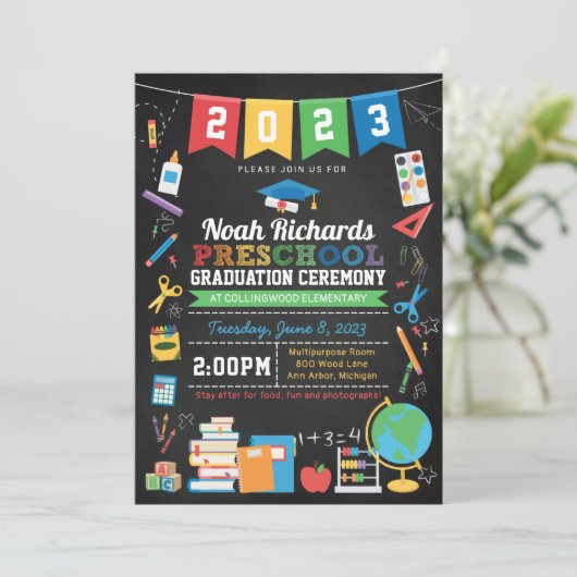 Voorschoolse Afstuderen Bunting & Chalkboard Kaart (Staand voorkant)