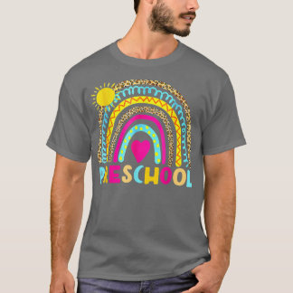 Voorschoolse regenboog terug naar school leraar me t-shirt