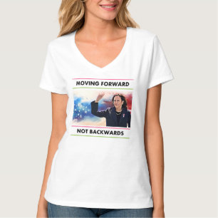 VOORWAARTS BEWEGEN, NIET ACHTERWAARTS AKA kleuren T-shirt