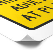 Voorzichtig kind bij spel poster (Hoek)