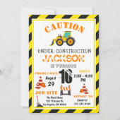 Voorzichtigheid onder de bouw gooit de vrachtwagen kaart (Voorkant)