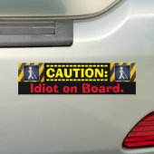 VOORZIENING: Idioot aan boord. Bumpersticker (Op auto)