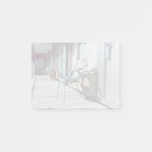 Voorzitters buiten het Beach Hotel Rooms Post-it® Notes (Voorkant)