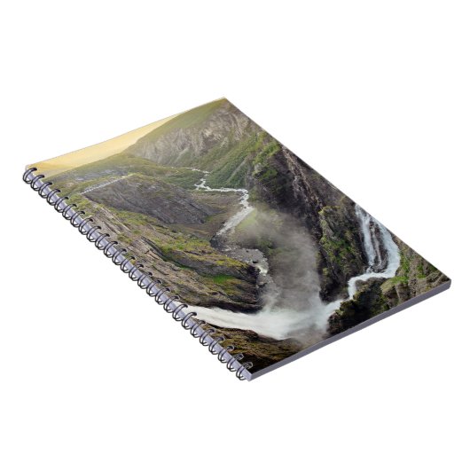 Voringsfossen waterfall in Noorwegen Notitieboek (Rechterzijde)