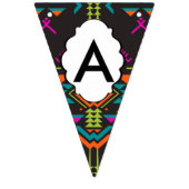 Vormen op een zwarte achtergrond vlaggetjes (Derde vlag)