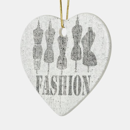 vormgeving voor naaiwerk keramisch ornament (Links)