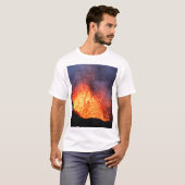Vorming van hete lava-uitbarstingen van de krater  t-shirt (Voorkant volledig)