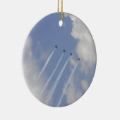 Vorming van militaire straalvliegtuigen keramisch ornament (Rechts)