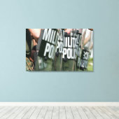 vorming van oproerbeheersing canvas afdruk (Insitu (Houten vloer))