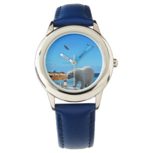 Vorst en bont: een ijsbeer ontmoet een foxterriër horloge