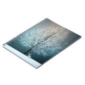 Vorstige boom in de avond notitieboek (Linkerzijde)