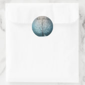 Vorstige boom in de avond ronde sticker (Tas)