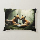 Vos knuffelen in Misty Forest Accent Kussen (Achterkant)