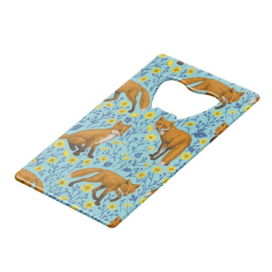 Vossen en boterbloemen op zwembad blauw creditkaart flessenopener (Achterkant Gekanteld)
