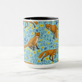 Vossen en boterbloemen op zwembad blauw mok (Midden)