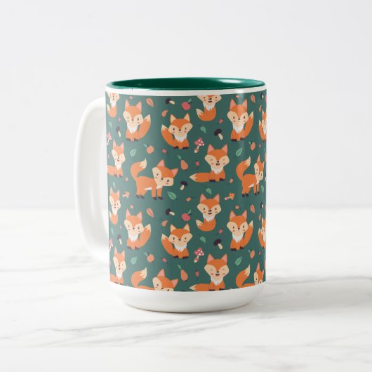 Vossen op bos groen, schattig patroon tweekleurige koffiemok (Voorkant links)
