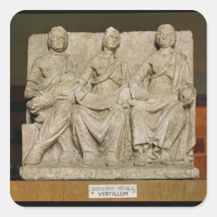 Votieve sculptuur van een drievoudige moedergodhei vierkante sticker