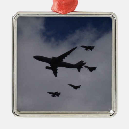 Voyager en Typhoons Metalen Ornament (Voorkant)