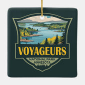 Voyageurs National Park Illustratie Retro Badge Keramisch Ornament (Achterkant)