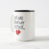 Vraag me naar mijn lippenstift tweekleurige koffiemok (Voorkant links)