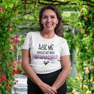 Vraag me naar mijn nieuwe kleinkind roze faux glit t-shirt