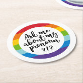 Vraag me naar m'n pronoun? ronde kartonnen onderzetter (Gebogen)