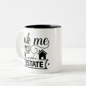 Vraag me naar onroerend goed tweekleurige koffiemok (Voorkant links)