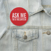 Vraag me | Rode vrijwilligers-badge Naamplaatje (In situ)