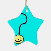 vraagteken emoji , digitale kunst door kinderen :  keramisch ornament (Rechts)