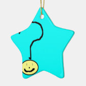 vraagteken emoji , digitale kunst door kinderen :  keramisch ornament (Links)