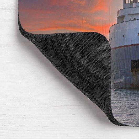 vrachtschip dat aankomt in de haven van Holland Muismat (Hoek)