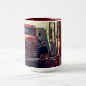  vrachtwagen bij Rustic Gas Station Mok (Midden)