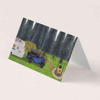 Vrachtwagen met een Pull Camper in het Bossen vrij Kaart