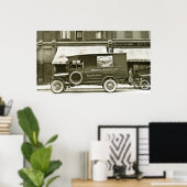 Vrachtwagen voor levering van wagenbakkerij poster (Thuiskantoor)