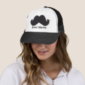 vrachtwagenhoed van Royal Stache Trucker Pet (In situ)