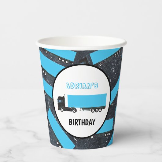 Vrachtwagens voor opleggers en vrachtwagens van op papieren bekers (Achterkant)