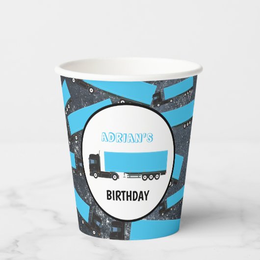 Vrachtwagens voor opleggers en vrachtwagens van op papieren bekers (Voorkant)